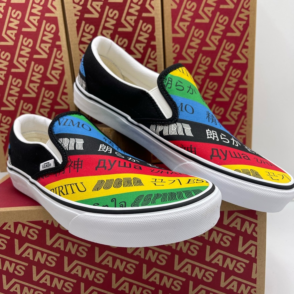Vans WMNS Classic Slip-On (Vans Spirit)Multi/True White Sneakers 
VN0A4U38WK2 - Picture 2 of 16